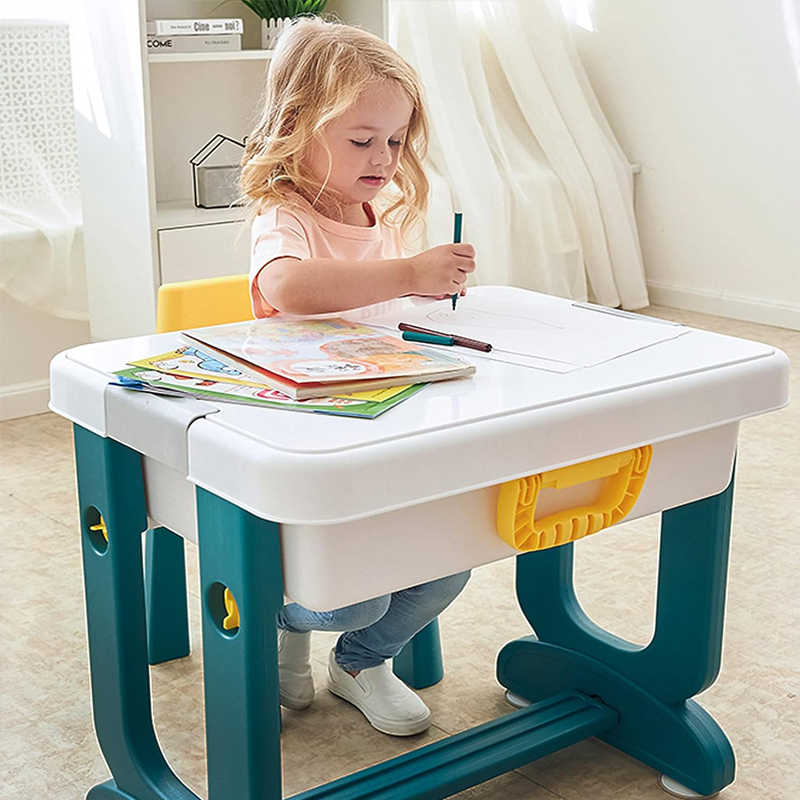 Multifunctional Table with Storage ©